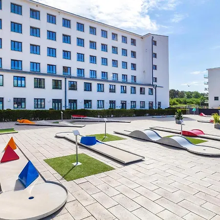 Sky Eden Binz